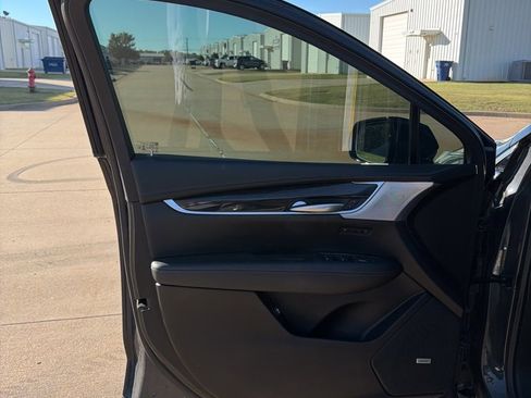 Used 2021 Cadillac XT5 Premium Luxury w/ LPO, Floor Liner Package image 20