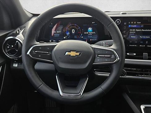 New 2026 Chevrolet Equinox LT image 11