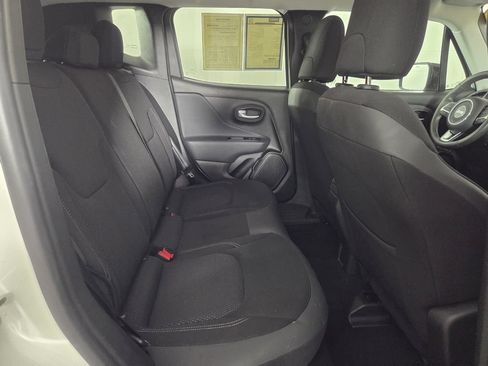 Used 2023 Jeep Renegade Altitude AWD/4WD image 30