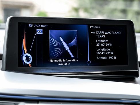 Used 2015 BMW i8 image 29