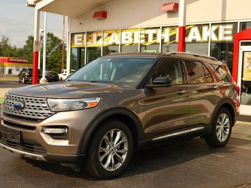 Used 2021 Ford Explorer Limited w/ Equipment Group 301A RWD image 1