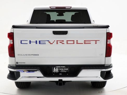 Used 2024 Chevrolet Silverado 1500 LT image 5
