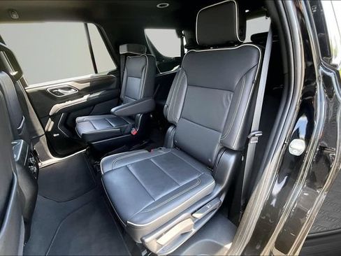 Used 2024 Chevrolet Tahoe Premier AWD/4WD image 21