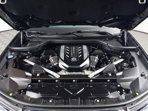 Used 2021 BMW ALPINA XB7 image 16