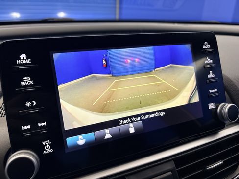 Used 2018 Honda Accord Sport image 19