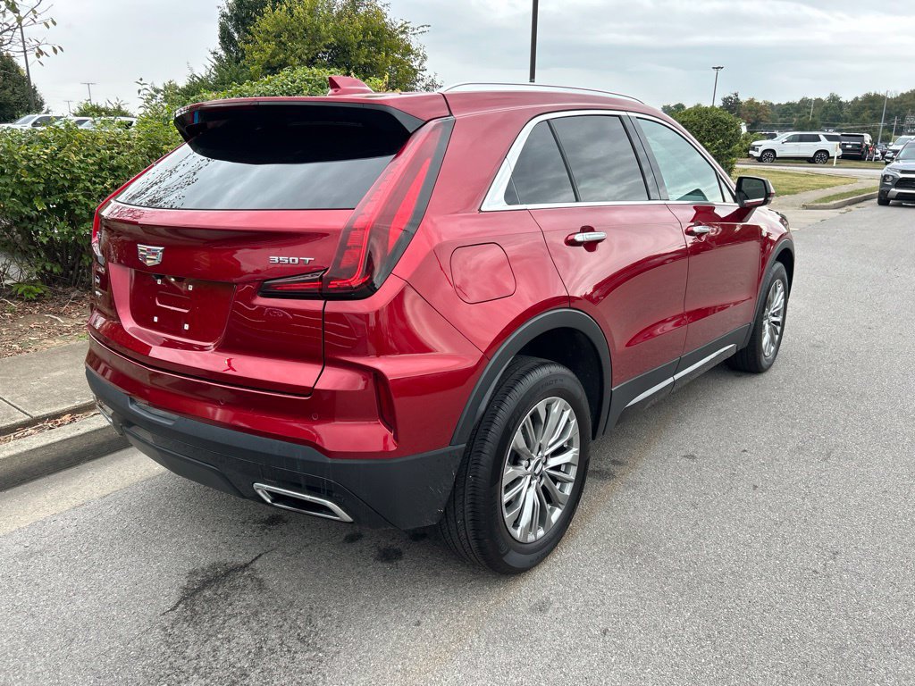 Used 2024 Cadillac XT4 Premium Luxury AWD/4WD image 3