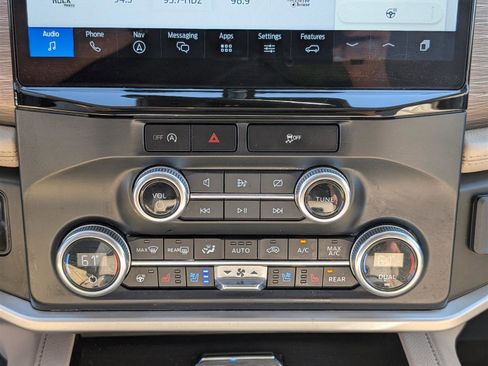 Used 2024 Ford Expedition Max Limited image 29