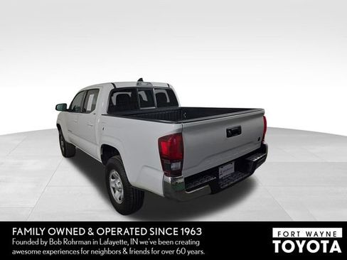 Used 2023 Toyota Tacoma SR5 RWD image 9