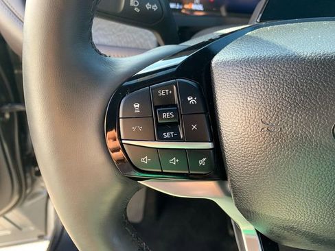 Certified 2025 Ford Explorer Platinum image 23