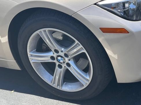 Used 2013 BMW 328i xDrive Sedan AWD/4WD image 4