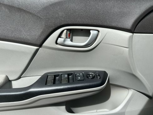 Used 2012 Honda Civic LX image 24