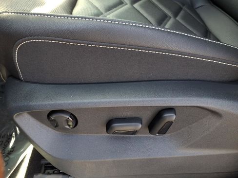 New 2026 Volkswagen Atlas SE image 13