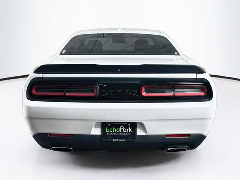 Used 2022 Dodge Challenger SXT w/ Plus Package RWD image 7