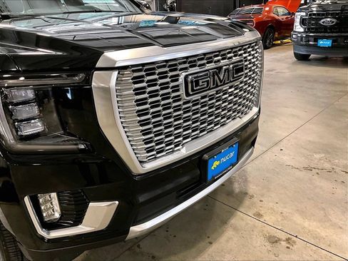 Used 2024 GMC Yukon XL Denali w/ Advanced Technology Package AWD/4WD image 33