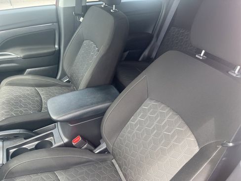 Used 2024 Mitsubishi Outlander Sport ES image 10
