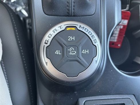 Used 2024 Ford Bronco Outer Banks image 25