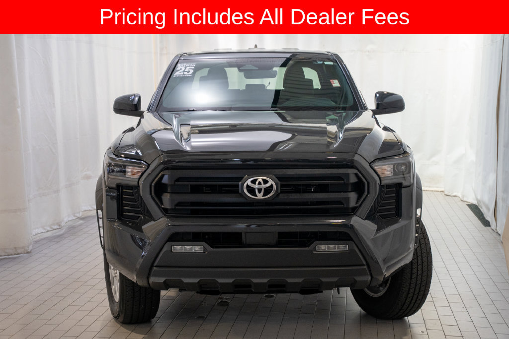 Used 2025 Toyota Tacoma SR5 AWD/4WD image 2