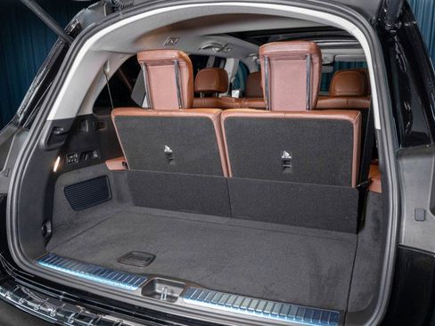 New 2025 Mercedes-Benz GLS 450 4MATIC image 6