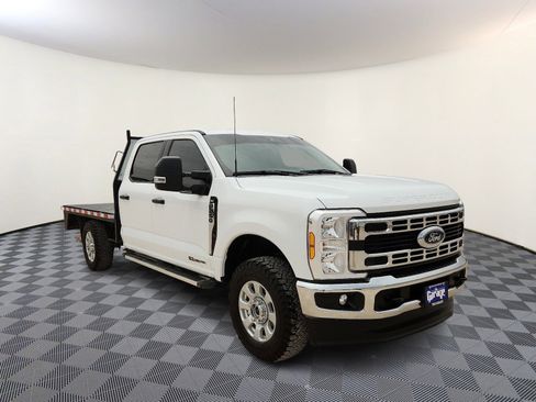 Used 2024 Ford F250 XLT w/ FX4 Off-Road Package AWD/4WD image 6
