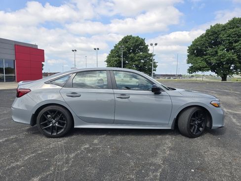 Used 2025 Honda Civic Sport image 16
