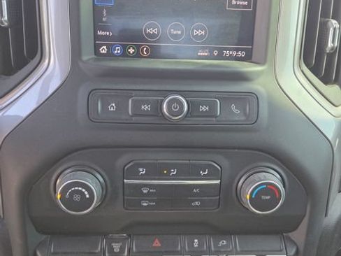 Used 2022 Chevrolet Silverado 2500 W/T w/ WT Convenience Package AWD/4WD image 9