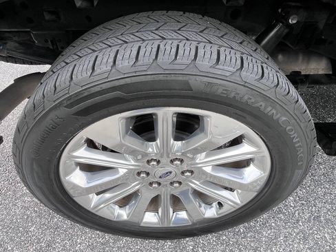 Used 2021 Ford F150 Platinum w/ Equipment Group 701A High AWD/4WD image 21