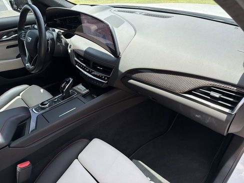 Used 2025 Cadillac CT5 V RWD image 11
