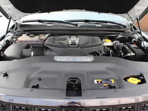 Used 2024 Jeep Grand Wagoneer Series III w/ Rear Seat Video Group 1 AWD/4WD image 67