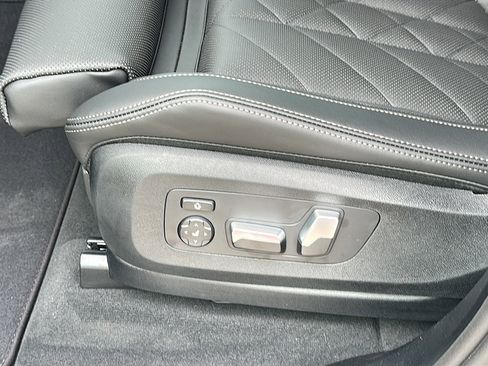 New 2026 BMW X5 xDrive40i w/ M Sport Package image 12