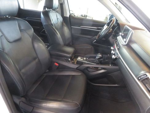 Used 2020 Kia Telluride S FWD image 34