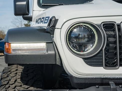New 2026 Jeep Wrangler Unlimited Rubicon 392 w/ Quick Order Package 27X Moab AWD/4WD image 18