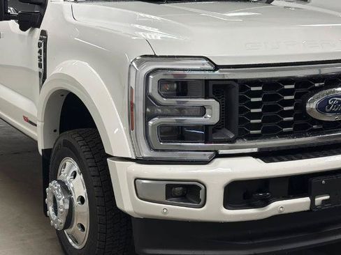 Certified 2026 Ford F450 Platinum w/ Platinum Plus Package AWD/4WD image 4
