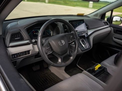Used 2018 Honda Odyssey EX image 13