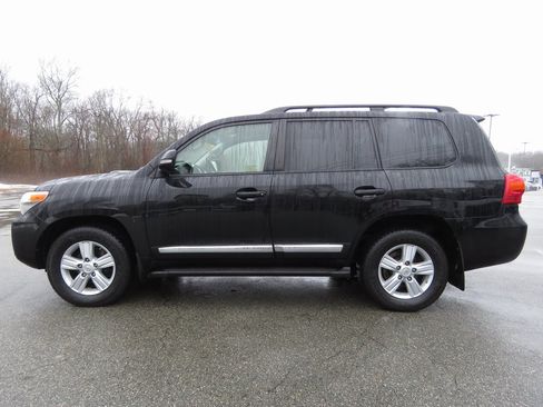 Used 2014 Toyota Land Cruiser image 8