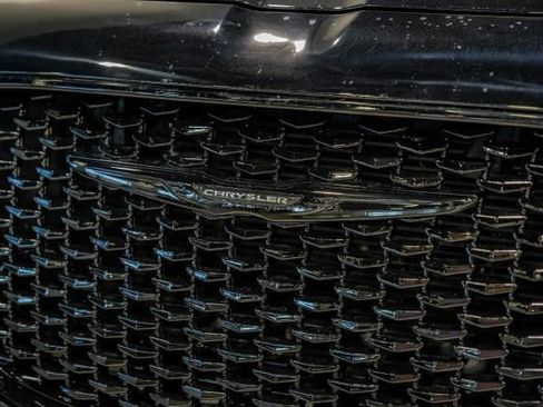 Used 2021 Chrysler 300 S RWD image 58