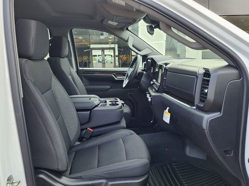 New 2026 GMC Sierra 1500 SLE w/ X31 Off-Road Package AWD/4WD image 38