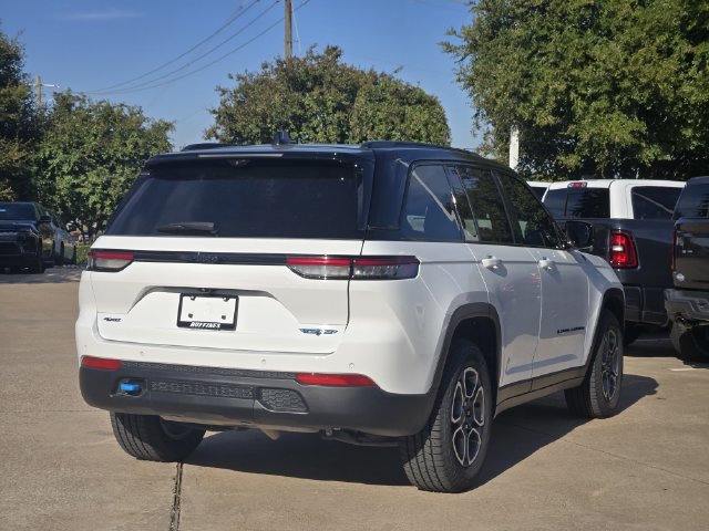 Certified 2023 Jeep Grand Cherokee Trailhawk w/ Luxury Tech Group III AWD/4WD image 7
