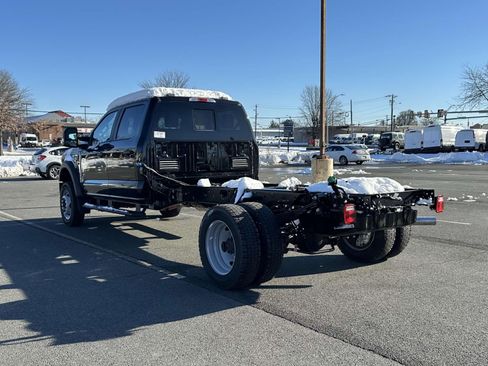 New 2025 Ford F550 4x4 Crew Cab Super Duty image 4