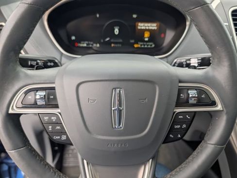 Used 2020 Lincoln Nautilus Reserve image 19