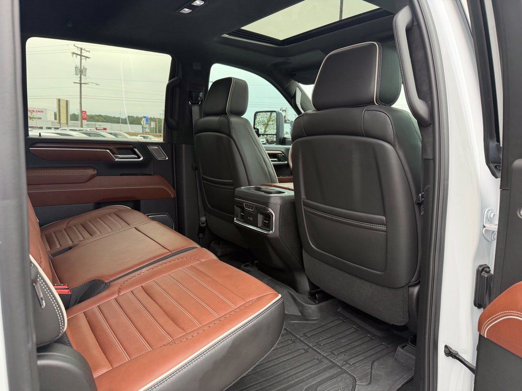 Used 2024 GMC Sierra 2500 Denali Ultimate w/ Max Trailering Package AWD/4WD image 31