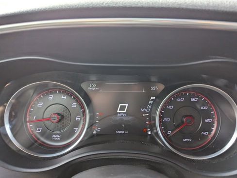 Used 2018 Dodge Charger SXT image 12