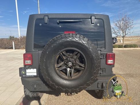 Used 2013 Jeep Wrangler Unlimited Sport image 4