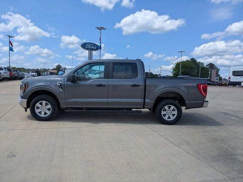 Used 2023 Ford F150 XLT AWD/4WD image 5