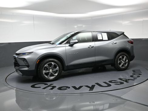 Used 2023 Chevrolet Blazer LT FWD image 6