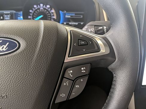 Used 2023 Ford Edge SEL AWD/4WD image 18