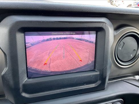 Used 2020 Jeep Wrangler Unlimited Sport image 13