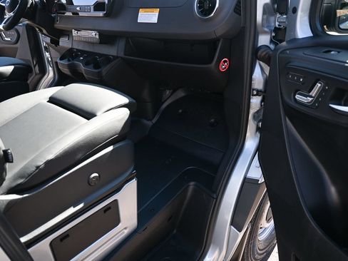 Used 2026 Mercedes-Benz Sprinter 2500 image 21