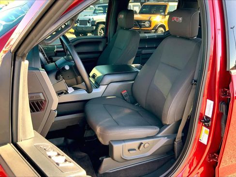 Used 2019 Ford F150 XLT w/ Equipment Group 302A Luxury AWD/4WD image 8