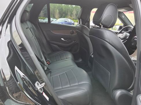 Used 2022 Mercedes-Benz GLC 300 w/ Premium Package Lite image 17
