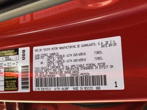 Used 2025 Toyota Tacoma TRD Sport AWD/4WD image 35